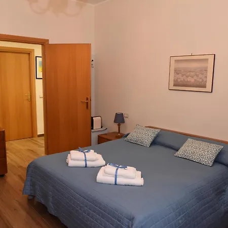 E Cameretta Con Bagno Privato Konukevi
